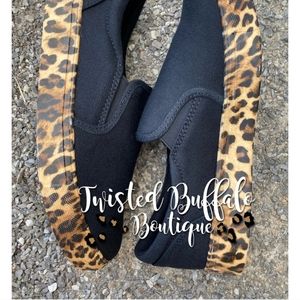 Slip-on tennis shoes